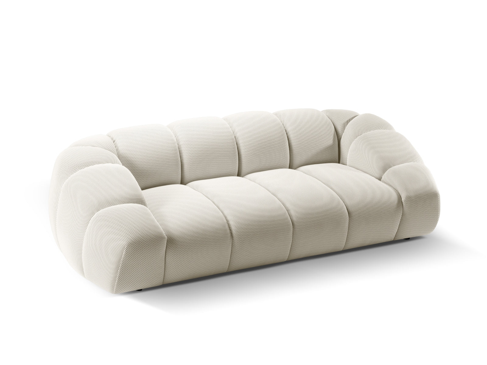 Stilvolles 3-Sitzer Sofa "Diana" in zartem Beige, perfekt für moderne Interiors. Bequeme Polsterung und edles Design von Micadoni.