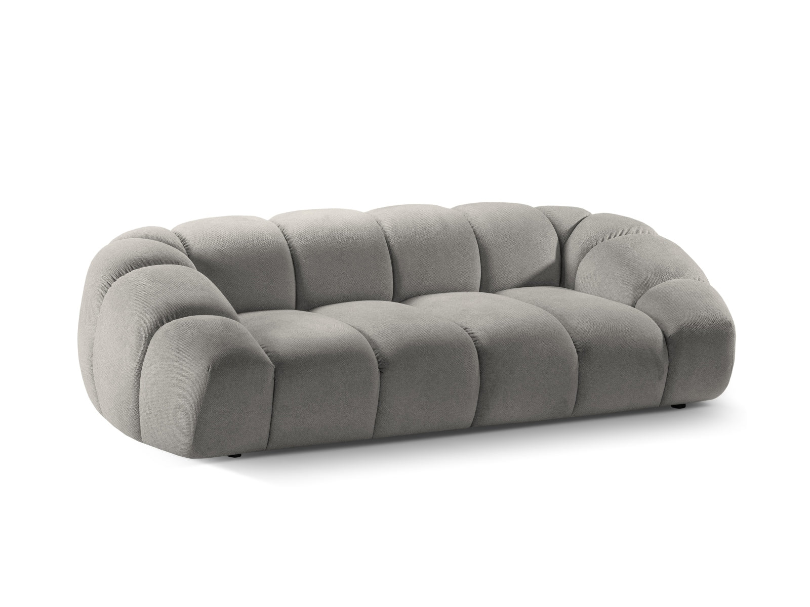 Elegantes 3-Sitzer Sofa "Diana" in sanftem Hellgrau, ideal für entspannte Abende und geschmackvolle Wohnräume.
