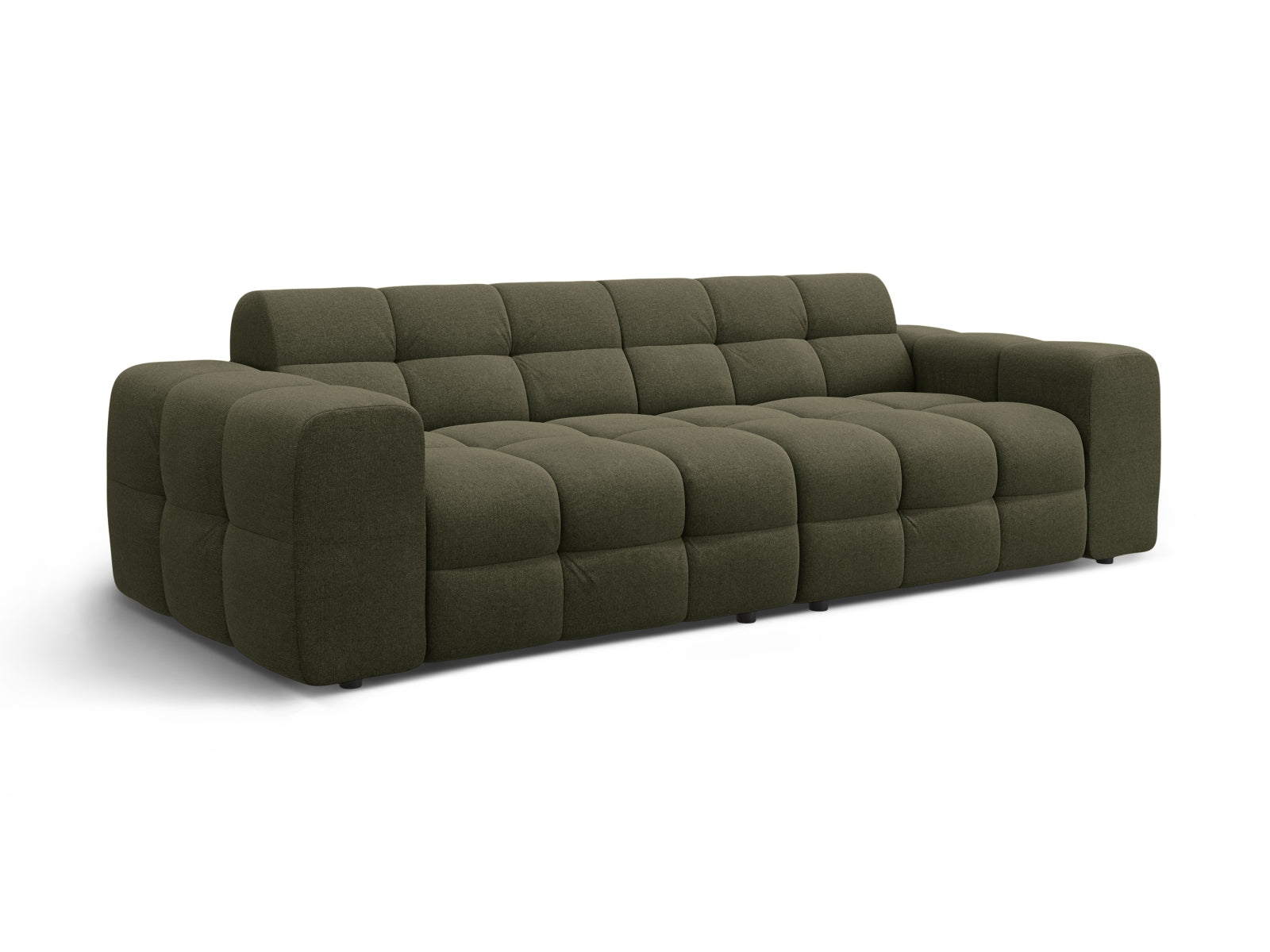 Entdecken Sie das Kendal Sofa 4 Sitzer von Micadoni – ein stilvolles Velours-Sofa, das modernen Komfort und Eleganz in Ihr Wohnzimmer zaubert.