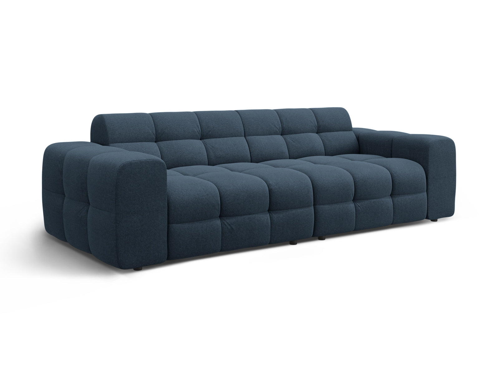 Entdecken Sie das Kendal Sofa 4 Sitzer von Micadoni – ein stilvolles Velours-Sofa, das modernen Komfort und elegantes Design vereint.