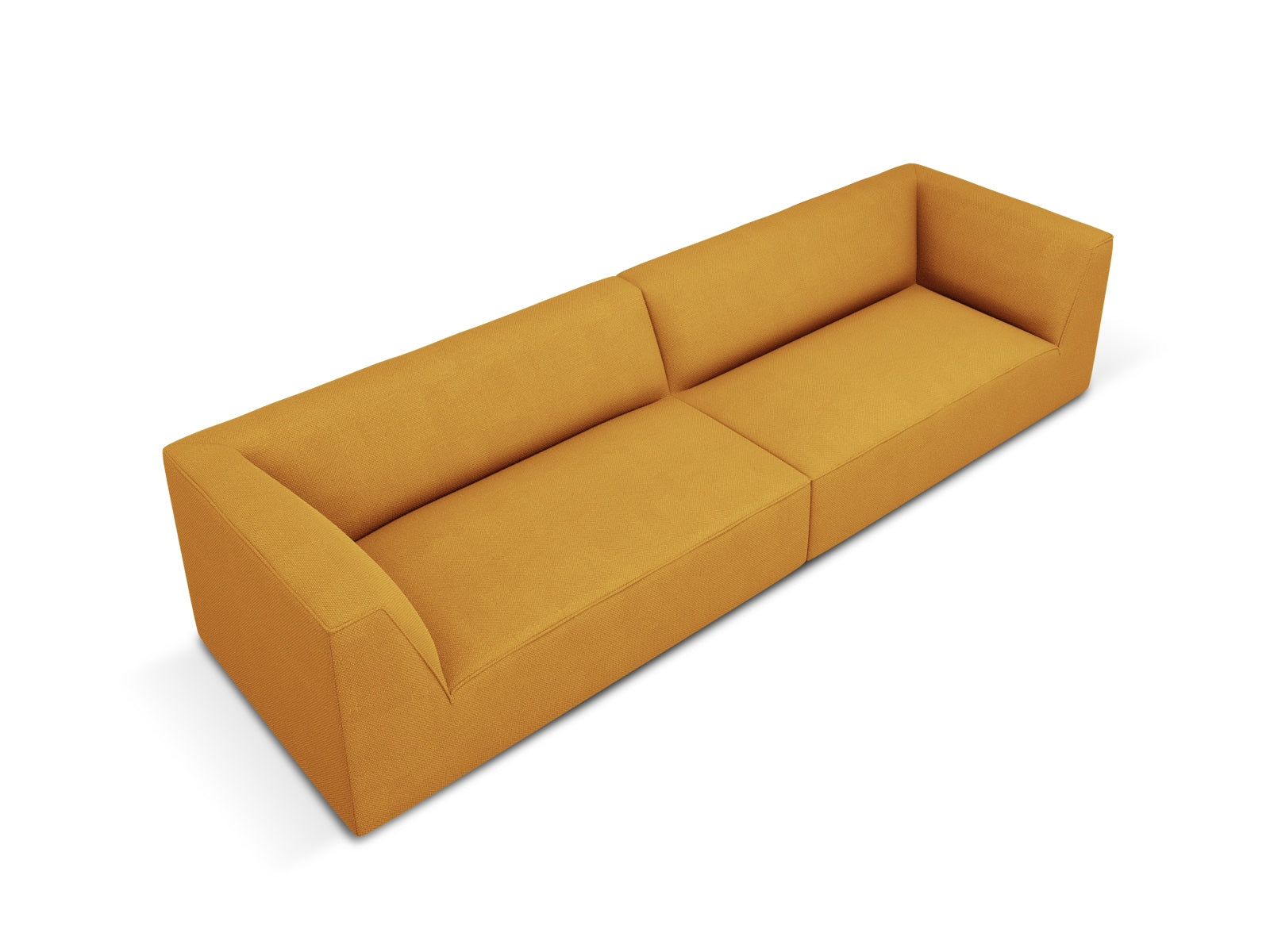Luxuriöses 4-Sitzer Ruby Sofa von Micadoni, das mit seinem modernen Look und der hochwertigen Verarbeitung jeden Raum aufwertet.