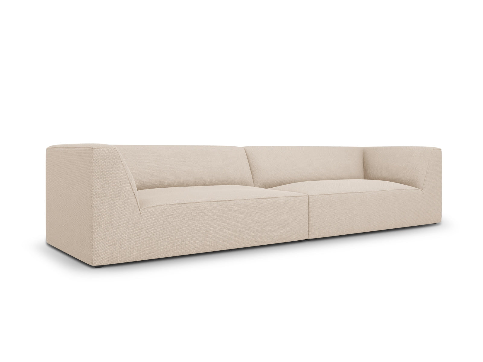 Entdecken Sie das elegante Ruby Sofa 4 Sitzer von Micadoni – der Inbegriff von Komfort und Stil für Ihr Wohnzimmer. Ideal für gesellige Abende!