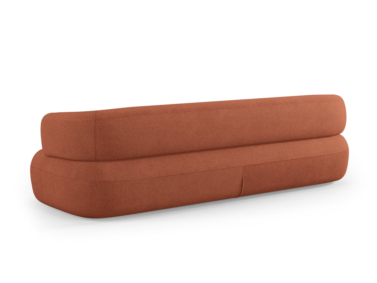 Jenny Boucle Sofa 4 Sitzer in Brick-Now or Never präsentiert im Onlineshop von KAQTU Design AG. 3er Sofa ist von Micadoni