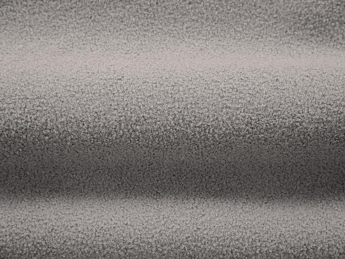 Jenny Boucle Sofa 4 Sitzer in Light Grey-Now or Never präsentiert im Onlineshop von KAQTU Design AG. 3er Sofa ist von Micadoni