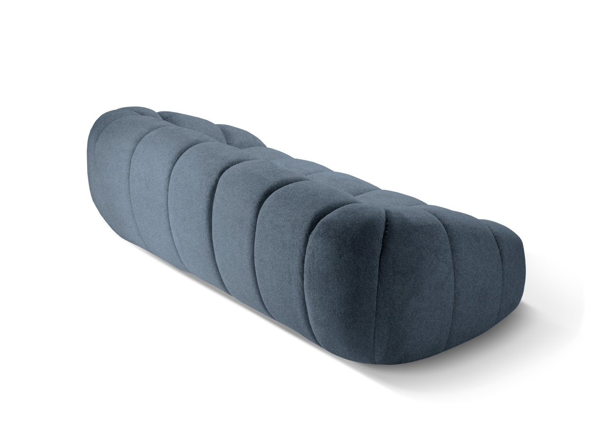 Diana Sofa 4 Sitzer in Blue Jeans-Bubble präsentiert im Onlineshop von KAQTU Design AG. 4er Sofa ist von Micadoni