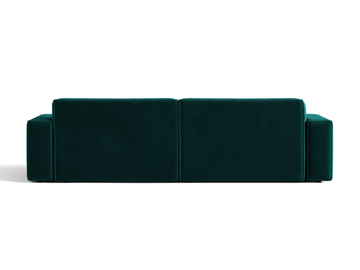 Modulares 4er Sofa Jodie von Micadoni in leichtem Beige mit Venus Samtstoff, schwarzen Kunststoffbeinen und niedriger Rückenlehne.