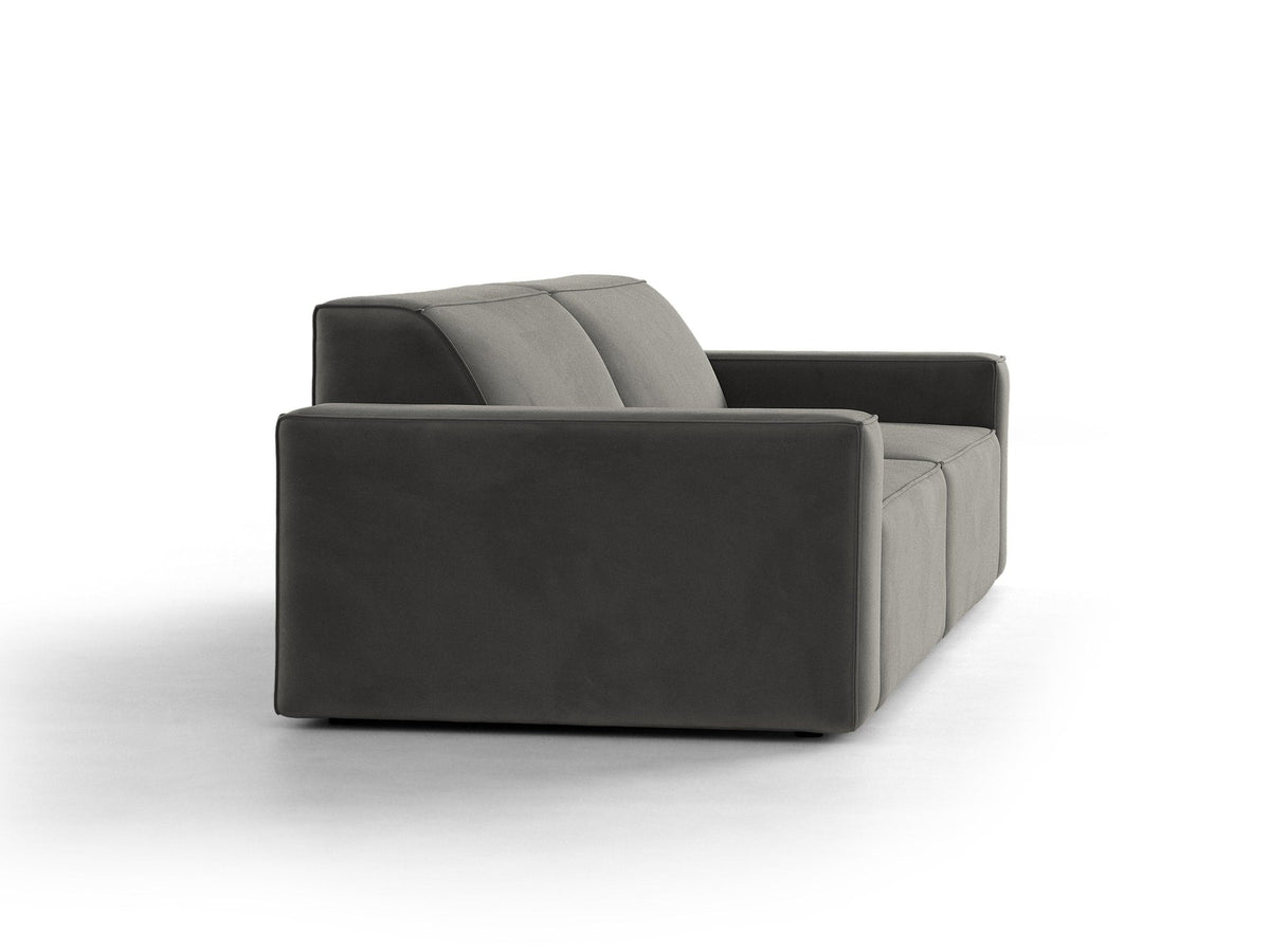 Modulares 4er Sofa Jodie von Micadoni in leichtem Beige mit Venus Samtstoff, schwarzen Kunststoffbeinen und niedriger Rückenlehne.