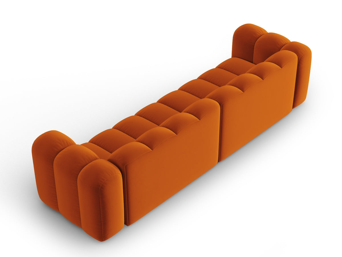 Lupine Velour modulares Sofa 4 Sitzer in Terracotta-Salvador präsentiert im Onlineshop von KAQTU Design AG. 3er Sofa ist von Micadoni