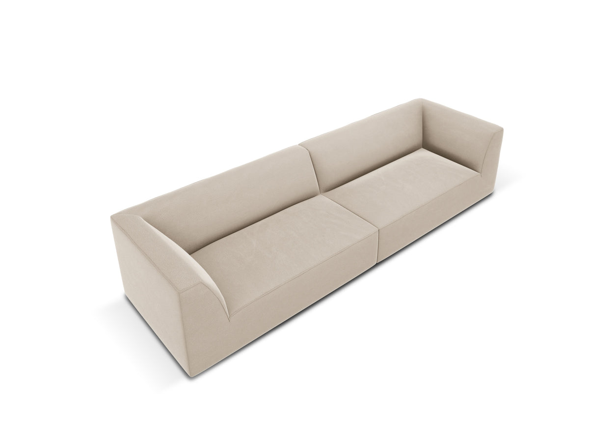Ruby Velour Sofa 4 Sitzer in Beige-Salvador präsentiert im Onlineshop von KAQTU Design AG. 4er Sofa ist von Micadoni