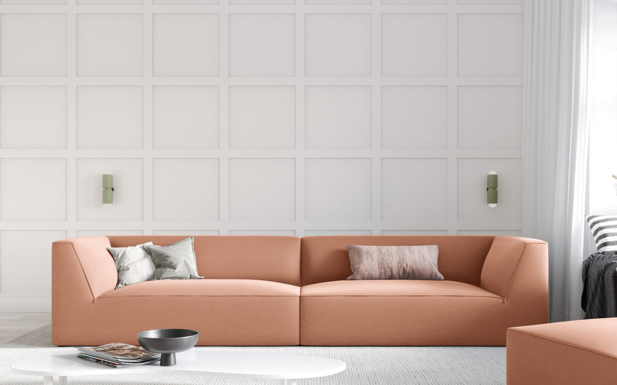 Ruby Velour Sofa 4 Sitzer in Pink-Salvador präsentiert im Onlineshop von KAQTU Design AG. 4er Sofa ist von Micadoni