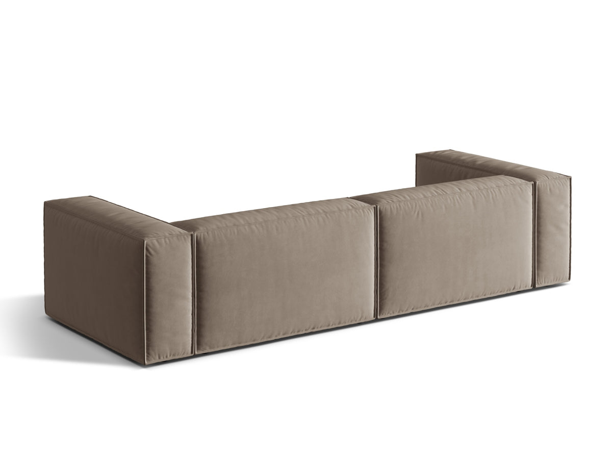Nuria Velour Sofa 5 Sitzer in Warm grey-Paris präsentiert im Onlineshop von KAQTU Design AG. 5er Sofa ist von Micadoni