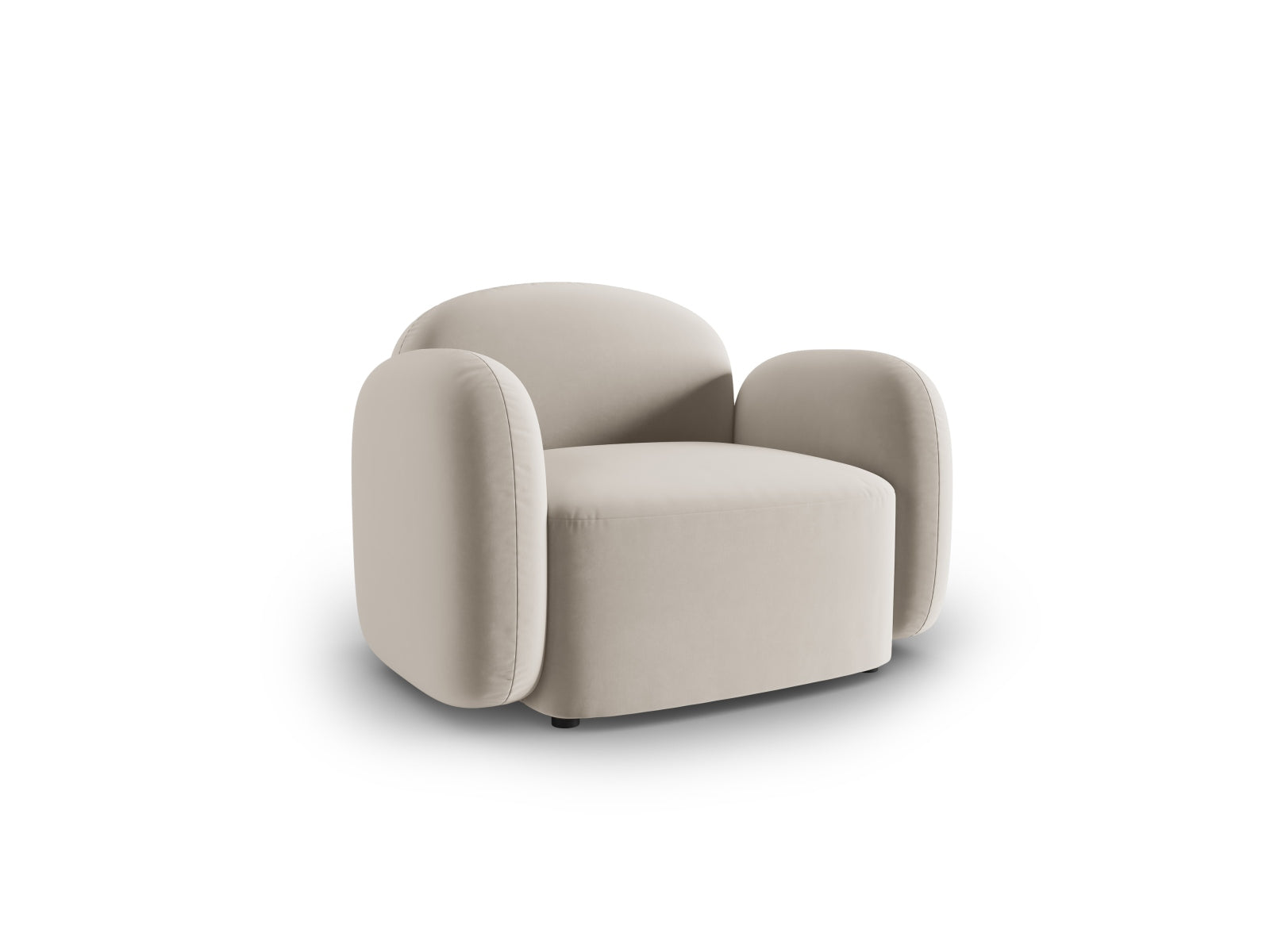 Eleganter Blair Velour Armchair 1 Sitzer in sanftem Ecru, ideal für stilvolle Wohnräume. Hochwertige Verarbeitung von Micadoni.