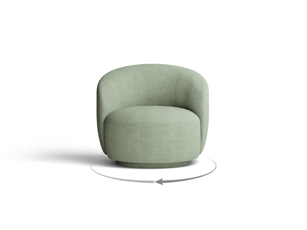 Drehbarer Sessel Letizia in leichtem Beige mit Chenille-Stoffbezug, gepolsterter Sitzfläche und niedrigen, stoffbezogenen Beinen.
