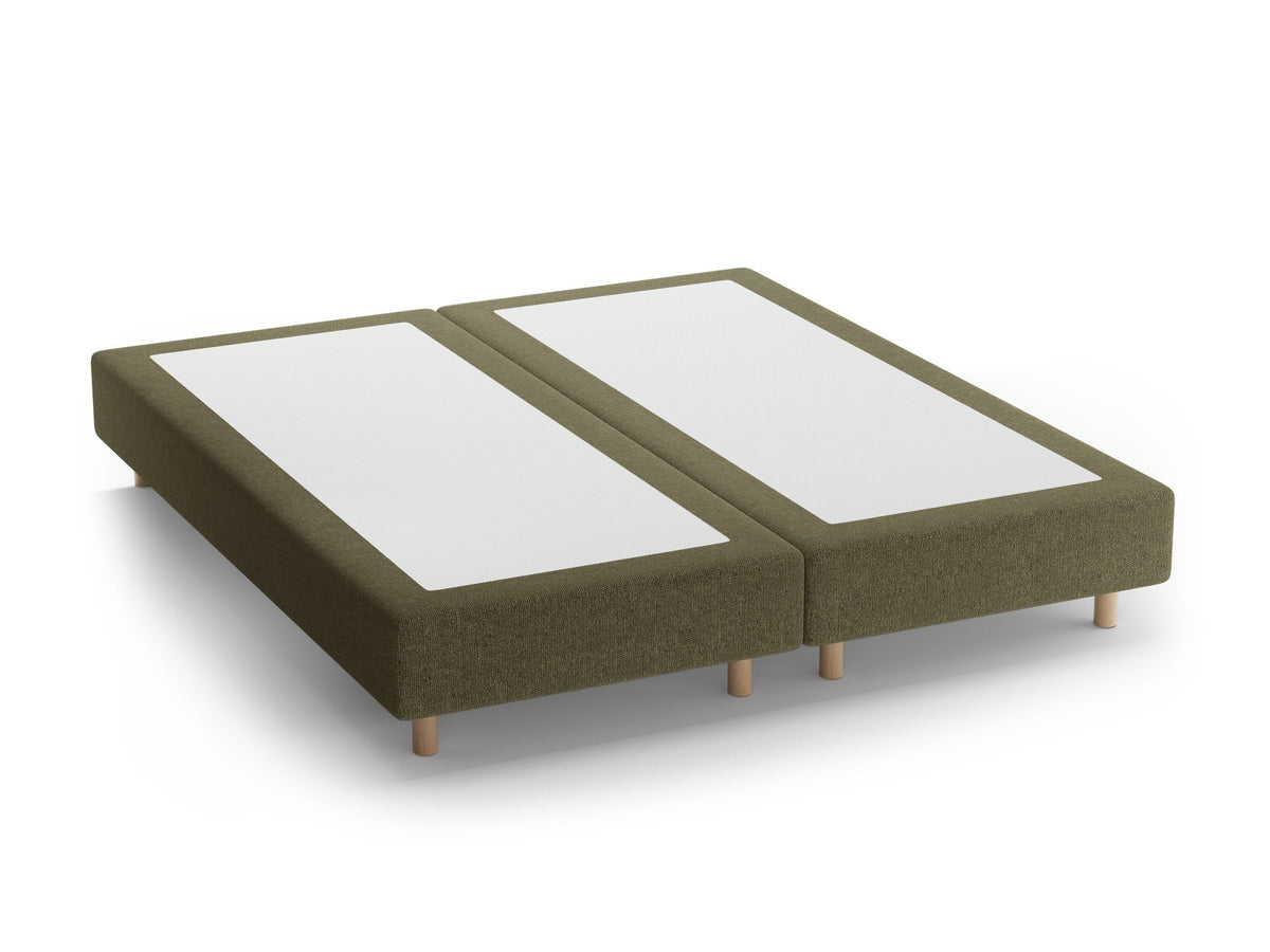 Bettgestell Whale von Micadoni in leichtem Beige, Chenille-Stoff Eden, Buchenholzbeine, ohne Kopfteil, Ansicht von schräg vorne.