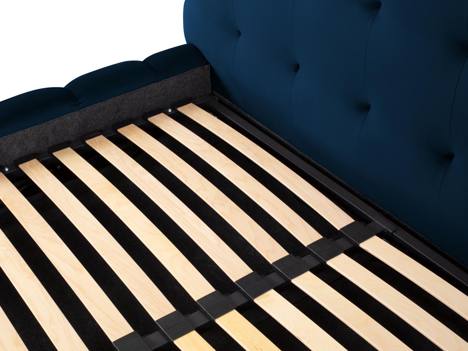 Stilvolles Mamaia Velour Bett in Royal Blue, ausgestattet mit praktischem Stauraum und einem eleganten Kopfteil für Ihr Schlafzimmer.