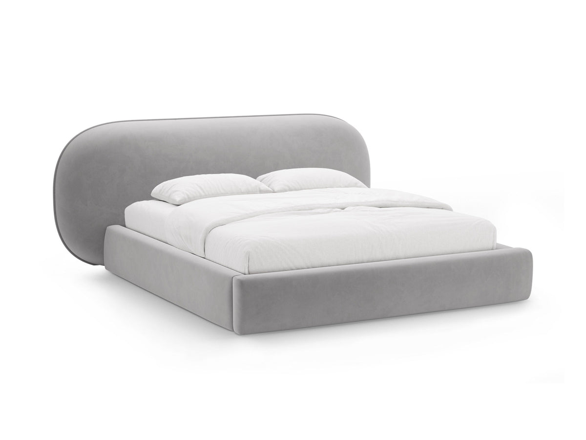 Stauraumbett Ovalo von Micadoni in Light Grey-Magic Velvet mit gepolstertem Kopfteil, Metallrahmen, Bettkasten und schwarzen Kunststoffbeinen.