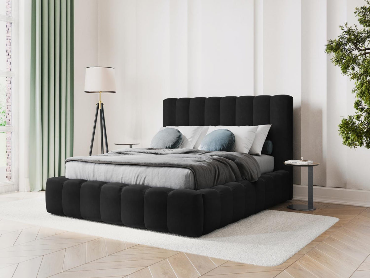Kelp Bett mit Stauraum und Headboard 160cm in Black-Bluvel präsentiert im Onlineshop von KAQTU Design AG. Bett ist von Micadoni