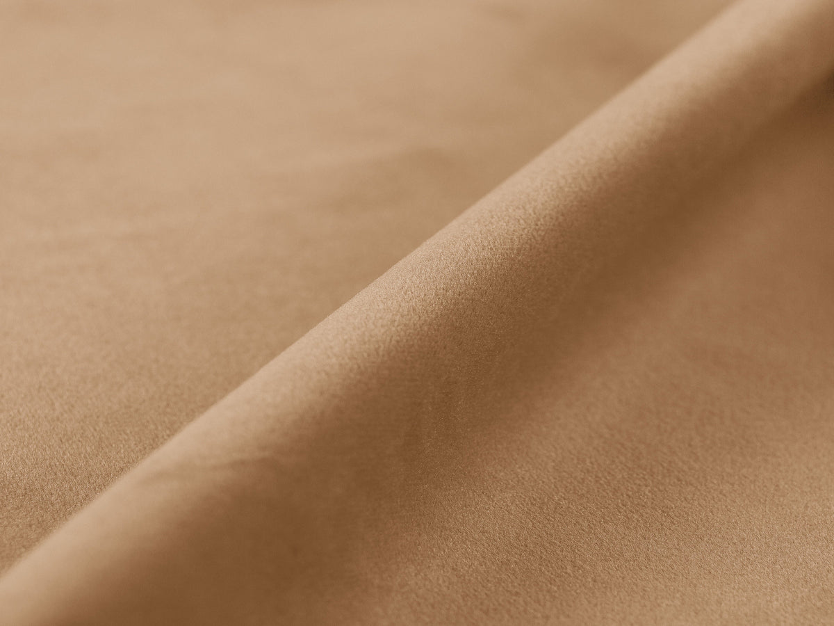 Lupine Bett mit Stauraum und Headboard 160cm in Sand-Paris präsentiert im Onlineshop von KAQTU Design AG. Bett ist von Micadoni