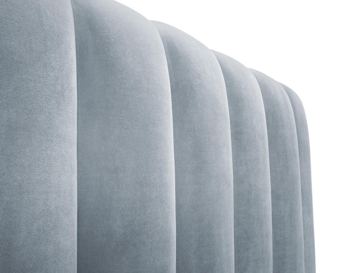 Kelp Bett mit Stauraum und Headboard 180cm in Light Blue-Bluvel präsentiert im Onlineshop von KAQTU Design AG. Bett ist von Micadoni
