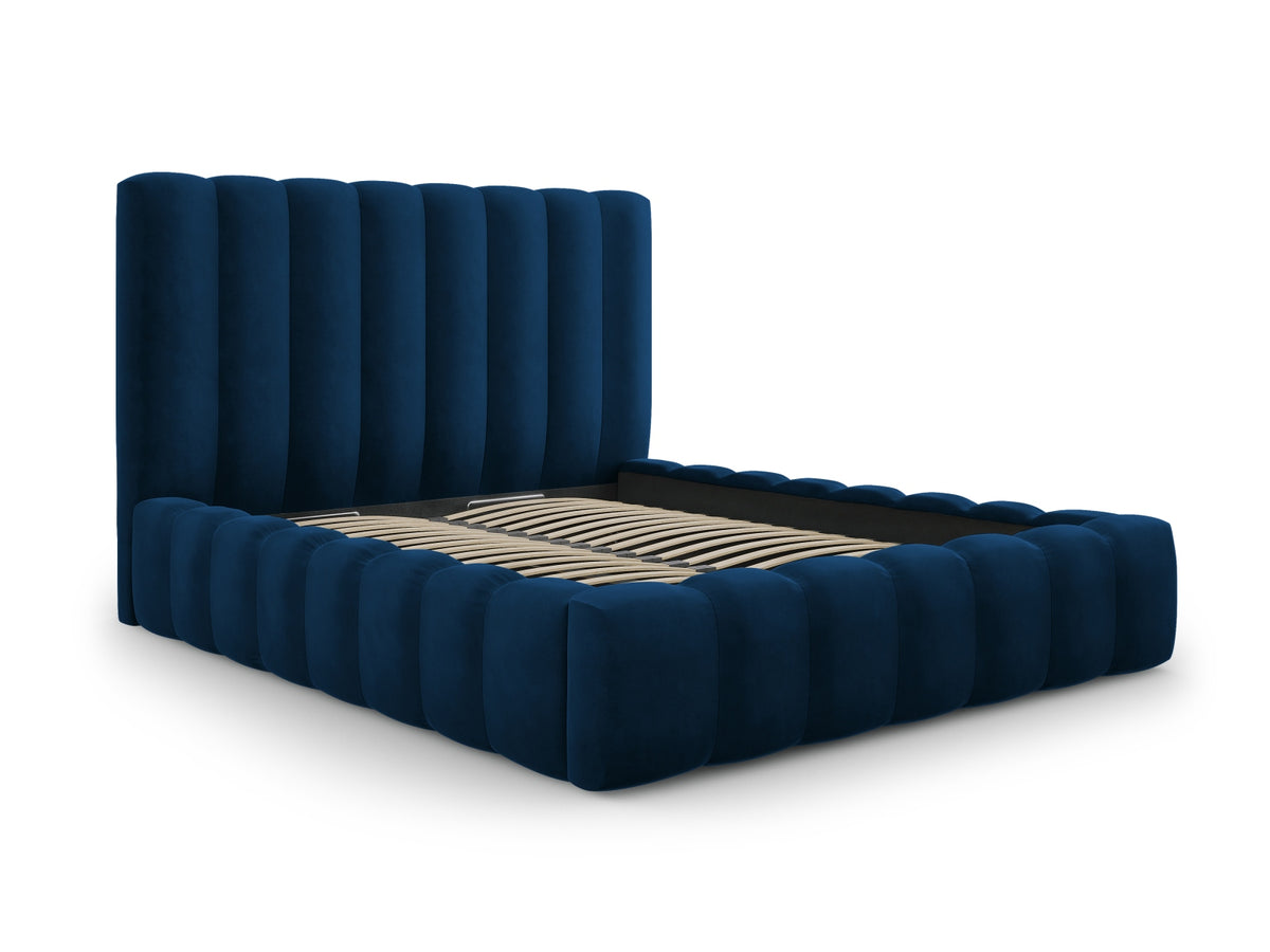 Kelp Bett mit Stauraum und Headboard 180cm in Royal Blue-Bluvel präsentiert im Onlineshop von KAQTU Design AG. Bett ist von Micadoni