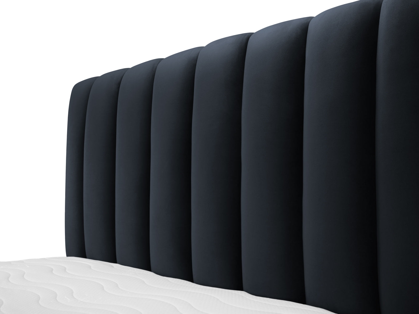 Entdecken Sie das stilvolle Kelp Velour Bett von Micadoni – perfekt für Ihr modernes Schlafzimmer, mit praktischem Stauraum und gemütlichem Kopfteil.