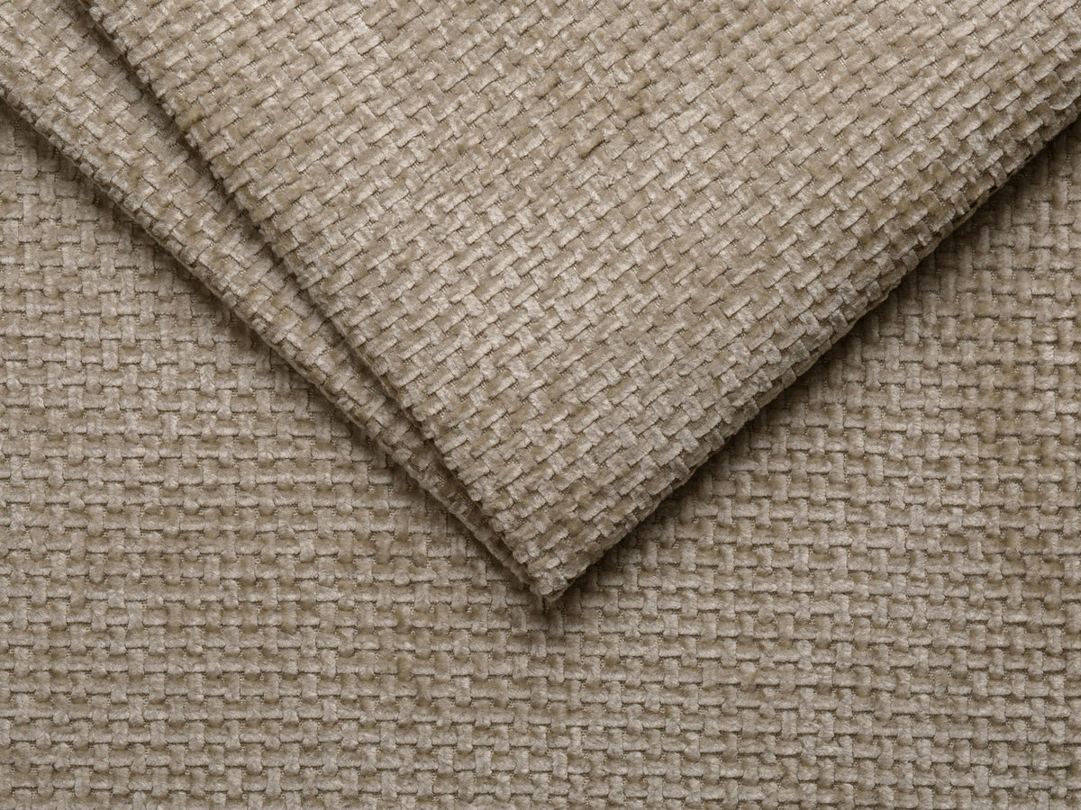 Bellis Ablagebett mit Kopfteil von Micadoni in Gelb, Bezug aus Bluvel-Stoff, schwarze Kunststoffbeine, gepolstertes Kopfteil mit Ziernähten.