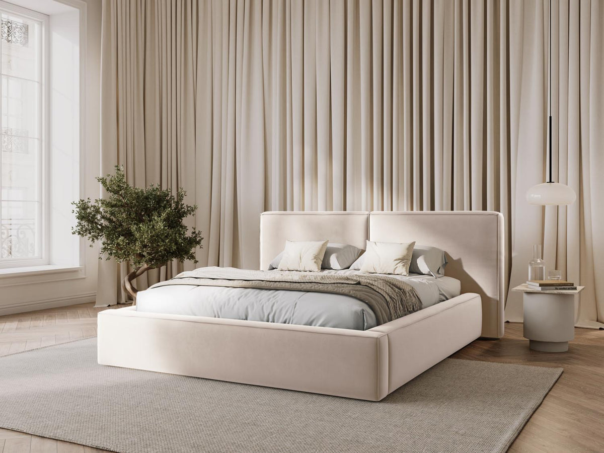 Jodie Bett mit Stauraum und doppeltem Headboard 160cm in Light Beige-Bluvel präsentiert im Onlineshop von KAQTU Design AG. Bett ist von Micadoni