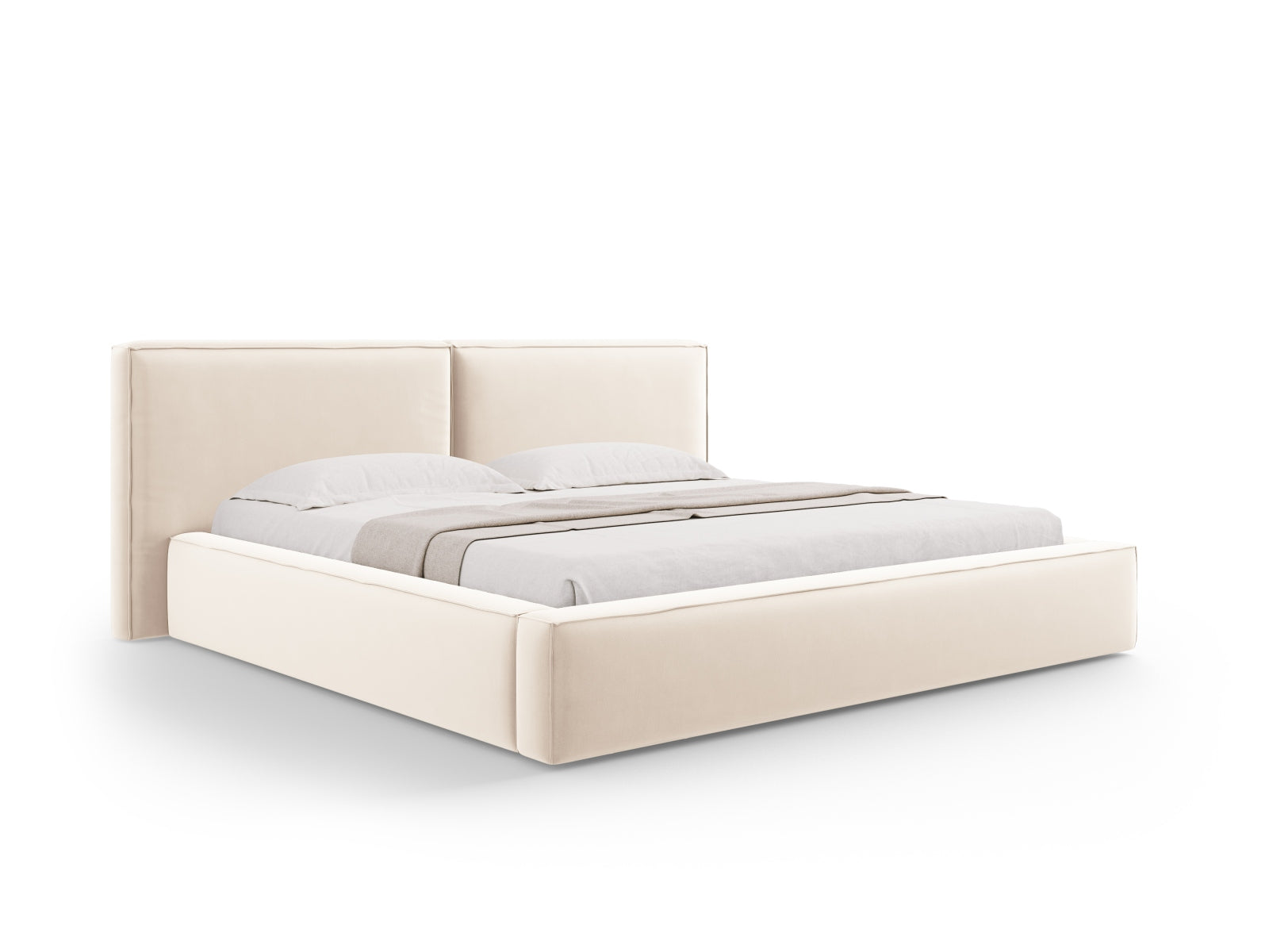 Jodie Velour Bett mit Strauaum und doppeltem Headboard 251cm in Light Beige präsentiert im Onlineshop von KAQTU Design AG. Bett ist von Micadoni