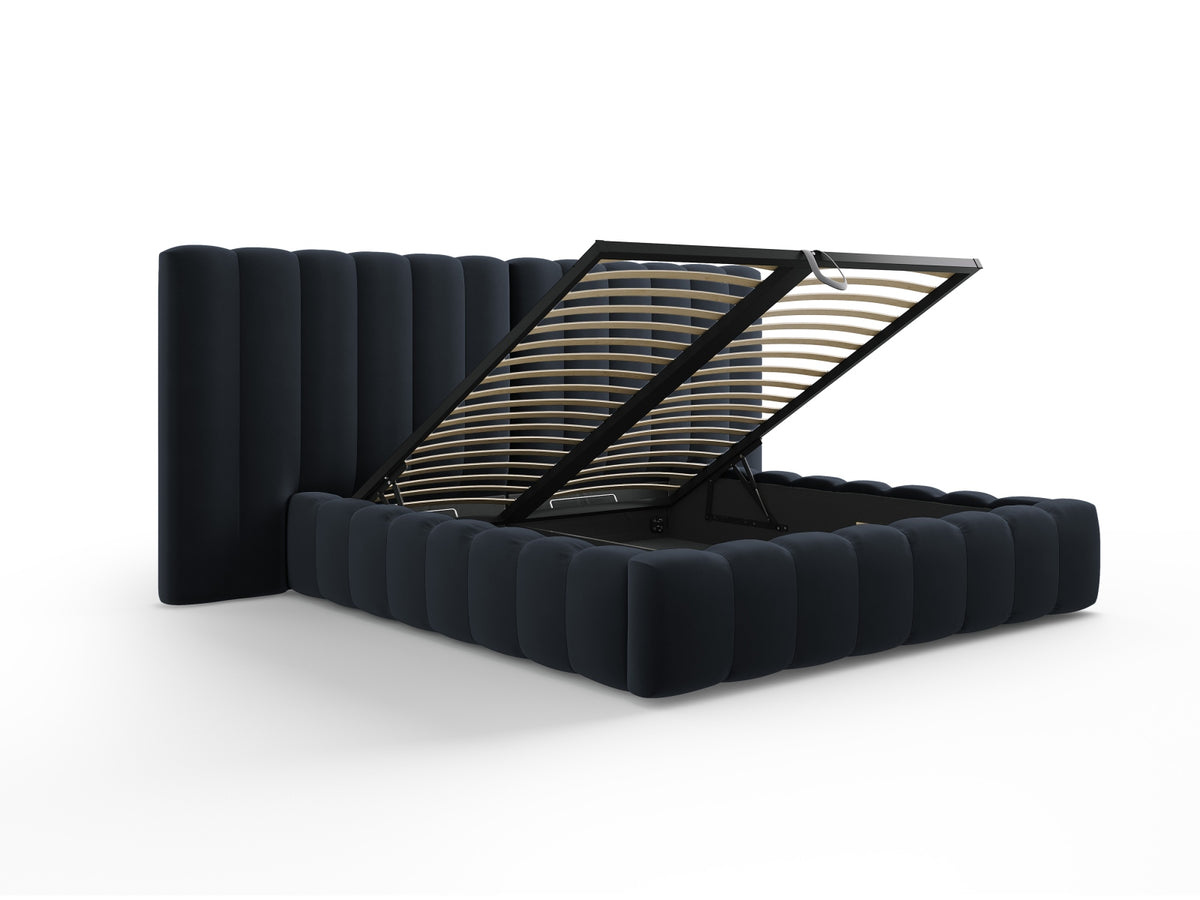 Kelp Bett mit Stauraum und double Headboard 200cm in Dark Blue-Bluvel präsentiert im Onlineshop von KAQTU Design AG. Bett ist von Micadoni
