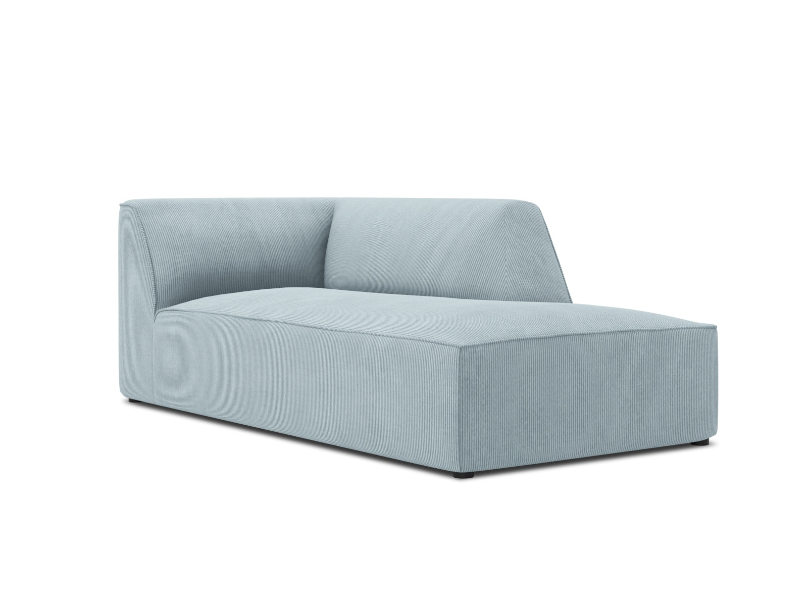 Elegantes Ruby Sofa Chaise Lounge in sanftem Hellblau, perfekt für stilvolle Wohnräume. Rechtsseitige L-Form von Micadoni für optimalen Komfort.