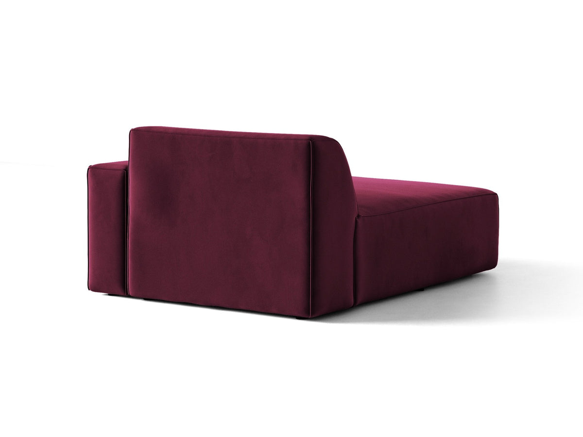 Beige Chaiselongue Jodie von Micadoni mit Samtstoff-Bezug, schwarzen Kunststoffbeinen und modularer Sofa-Bauweise, rechte Ausrichtung.