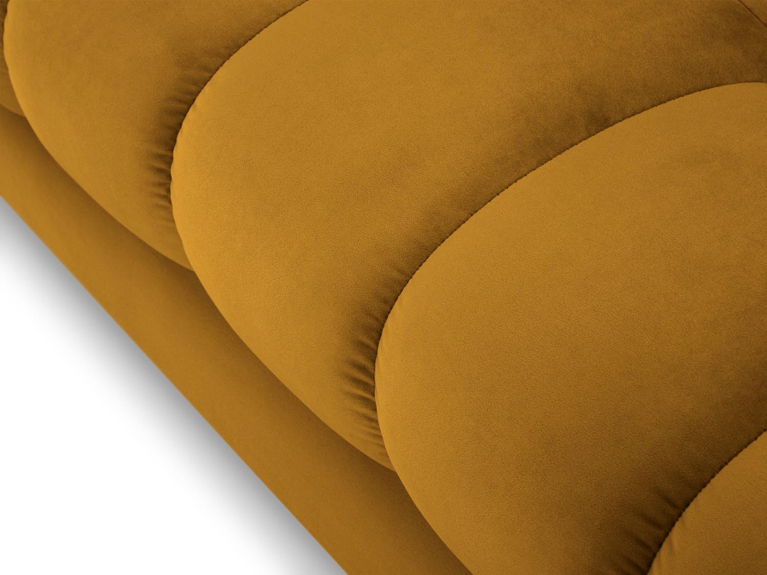Elegantes Mamaia Velour Sofa Chaise Lounge in Gelb und Schwarz, ideal für stilvolle Wohnräume. Komfort trifft auf modernes Design.