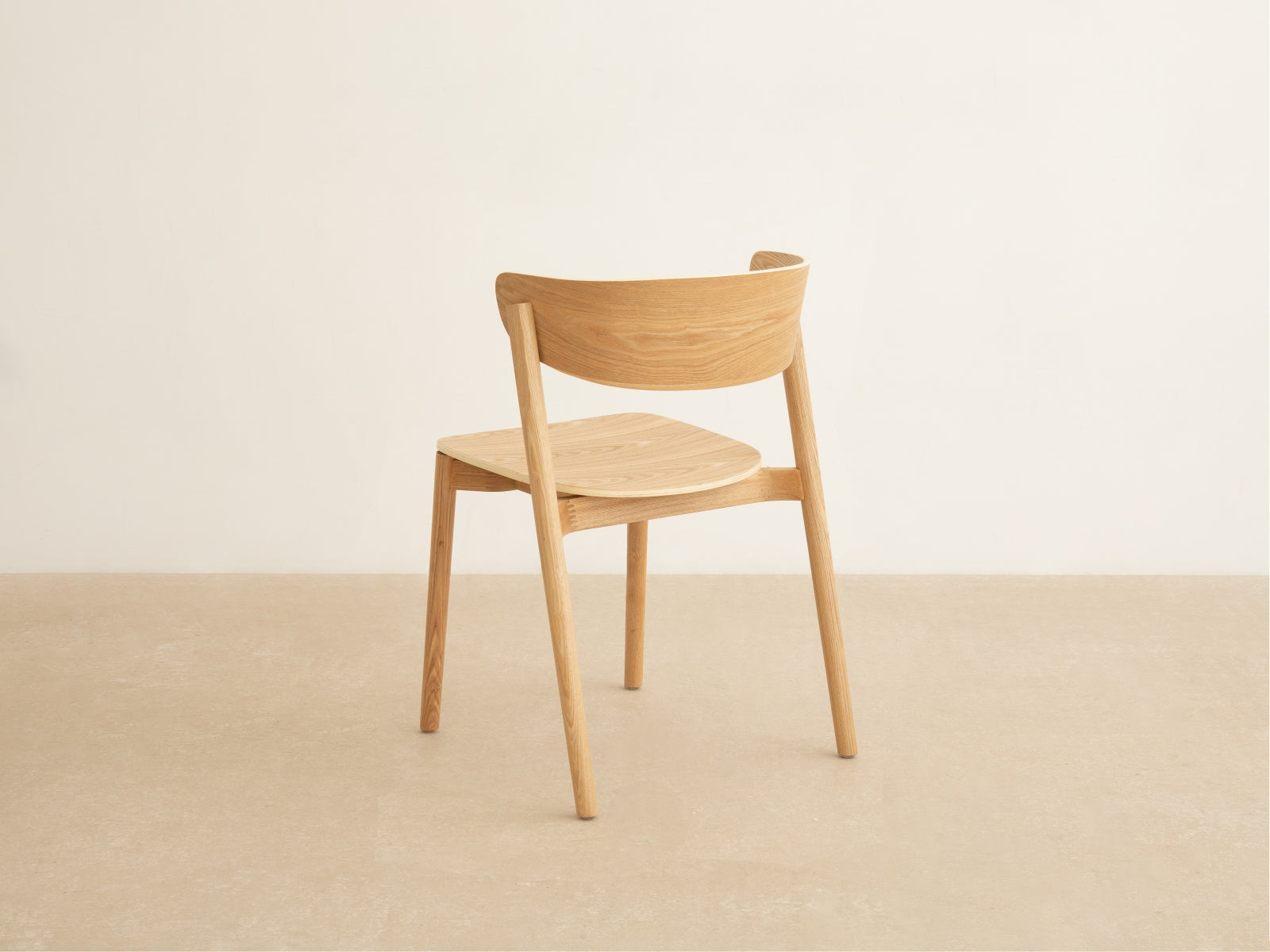 Mares Esszimmerstuhl in präsentiert im Onlineshop von KAQTU Design AG. Stuhl ist von Micadoni