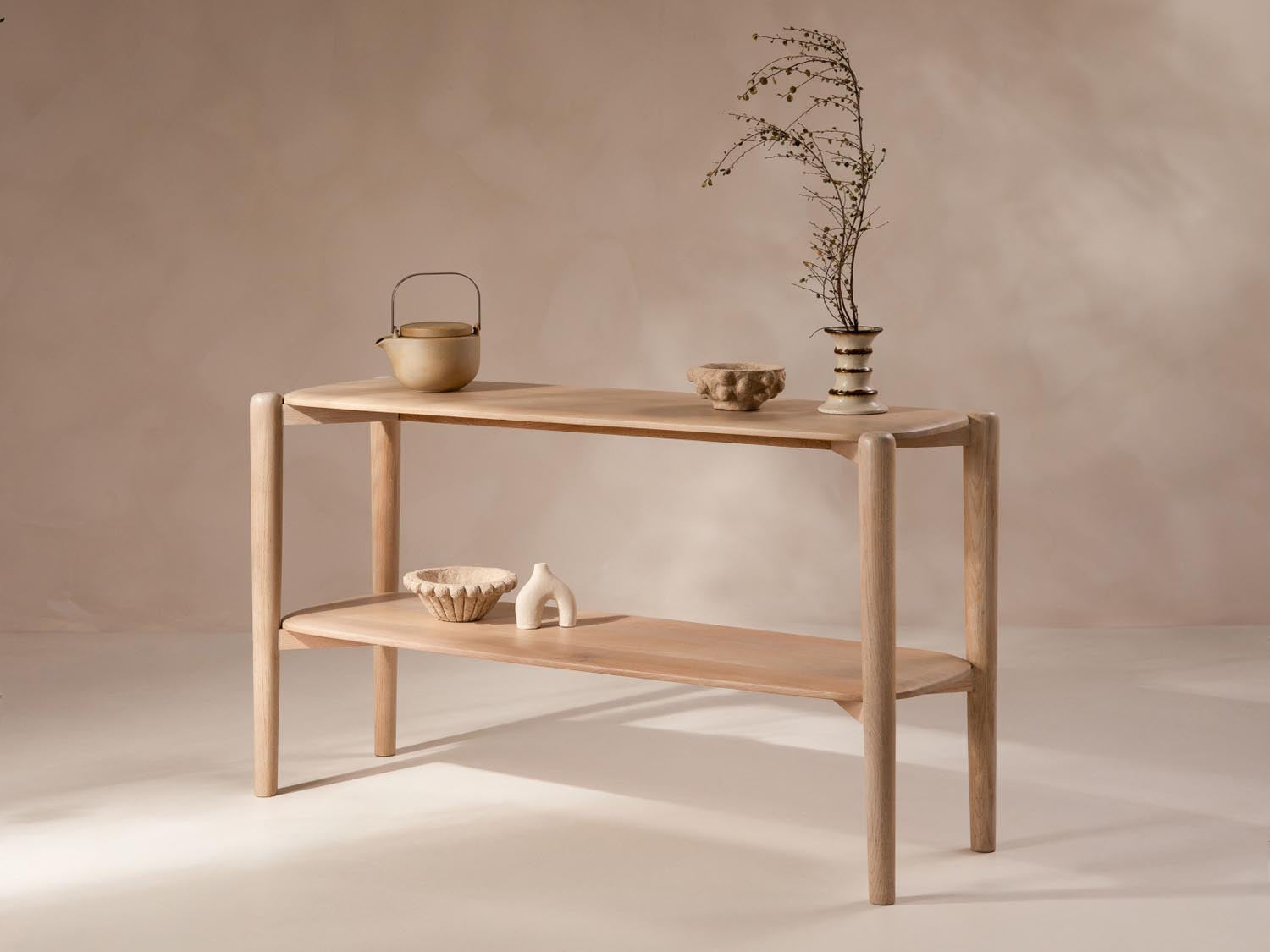 Konsolentisch Aires, 130x40x75 in präsentiert im Onlineshop von KAQTU Design AG. Konsolentisch ist von Micadoni