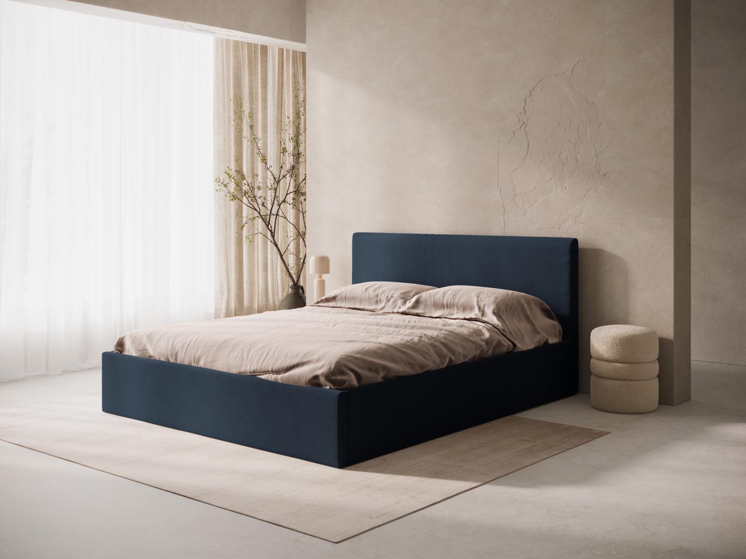 Elegantes Remo Kopfteil in Royalblau von Micadoni, ideal für stilvolle Schlafzimmergestaltung. Hochwertige Verarbeitung und modernes Design.