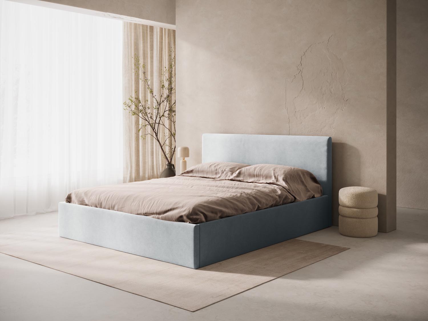 Entdecken Sie das elegante Remo Kopfteil von Micadoni – hochwertiges Velour für ein modernes Schlafzimmer. Stil und Komfort in perfekter Harmonie!