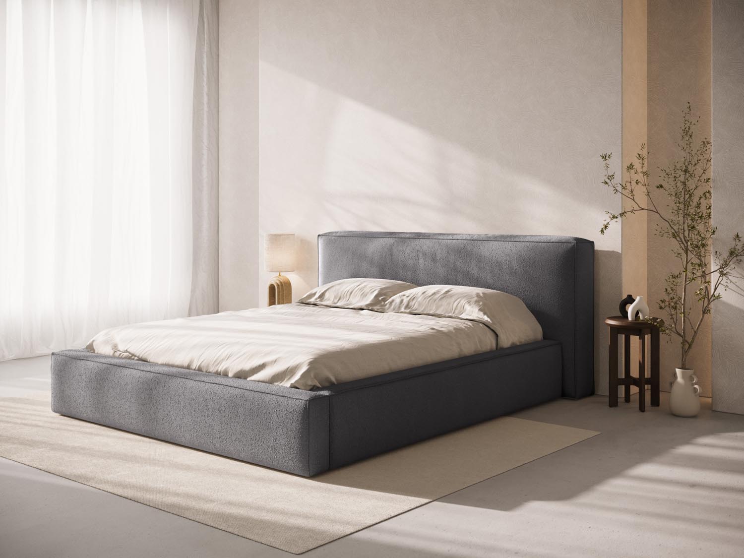 Entdecken Sie das Olivia Boucle Kopfteil von Micadoni – ein elegantes, modernes Design, das Ihrem Schlafzimmer Stil und Komfort verleiht.