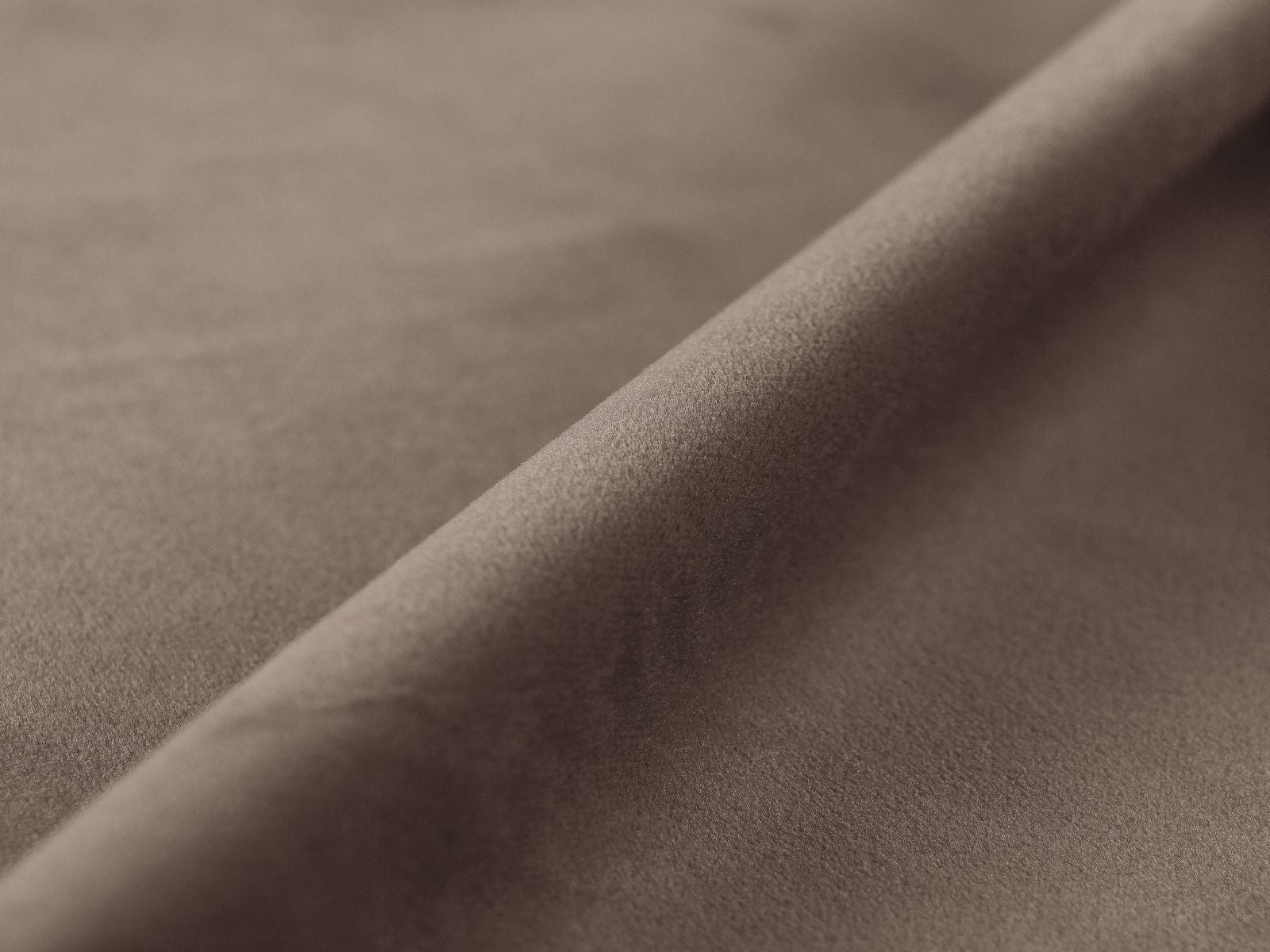 Elegantes Kopfteil Jamie in Warm Grey, 140 cm, ideal für zeitgemäße Schlafzimmergestaltung. Hochwertige Verarbeitung und modernes Design von Micadoni.