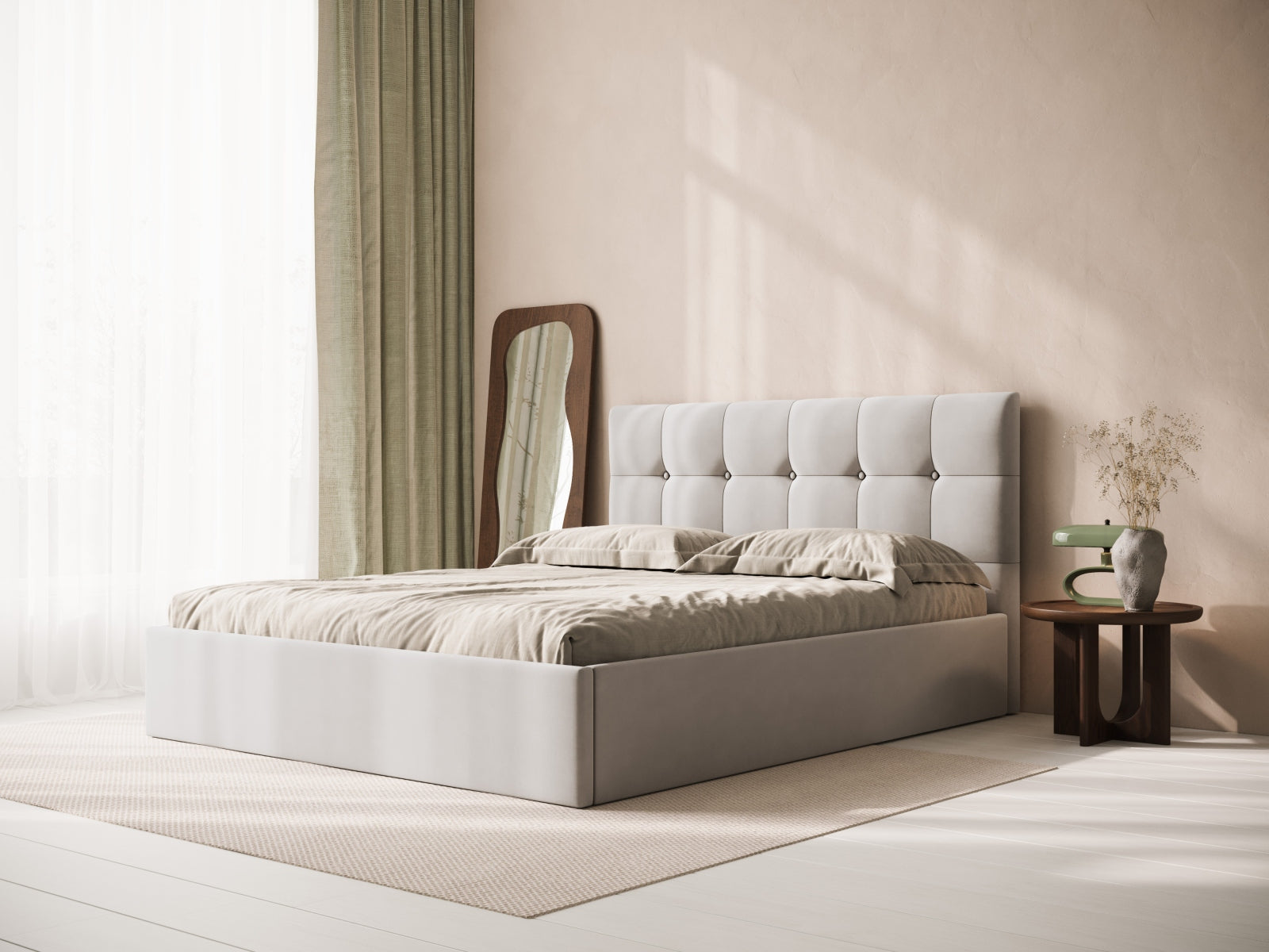 Stilvolles Kopfteil Phaedra aus luxuriösem Velour in dunkelbeige, perfekt für ein modernes und einladendes Schlafzimmerambiente.
