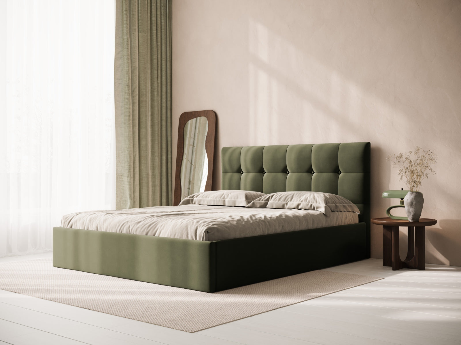 Luxuriöses Phaedra Velour Kopfteil in sanften Grüntönen, perfekt für eine elegante Schlafzimmeratmosphäre. Hochwertige Materialien von Micadoni.