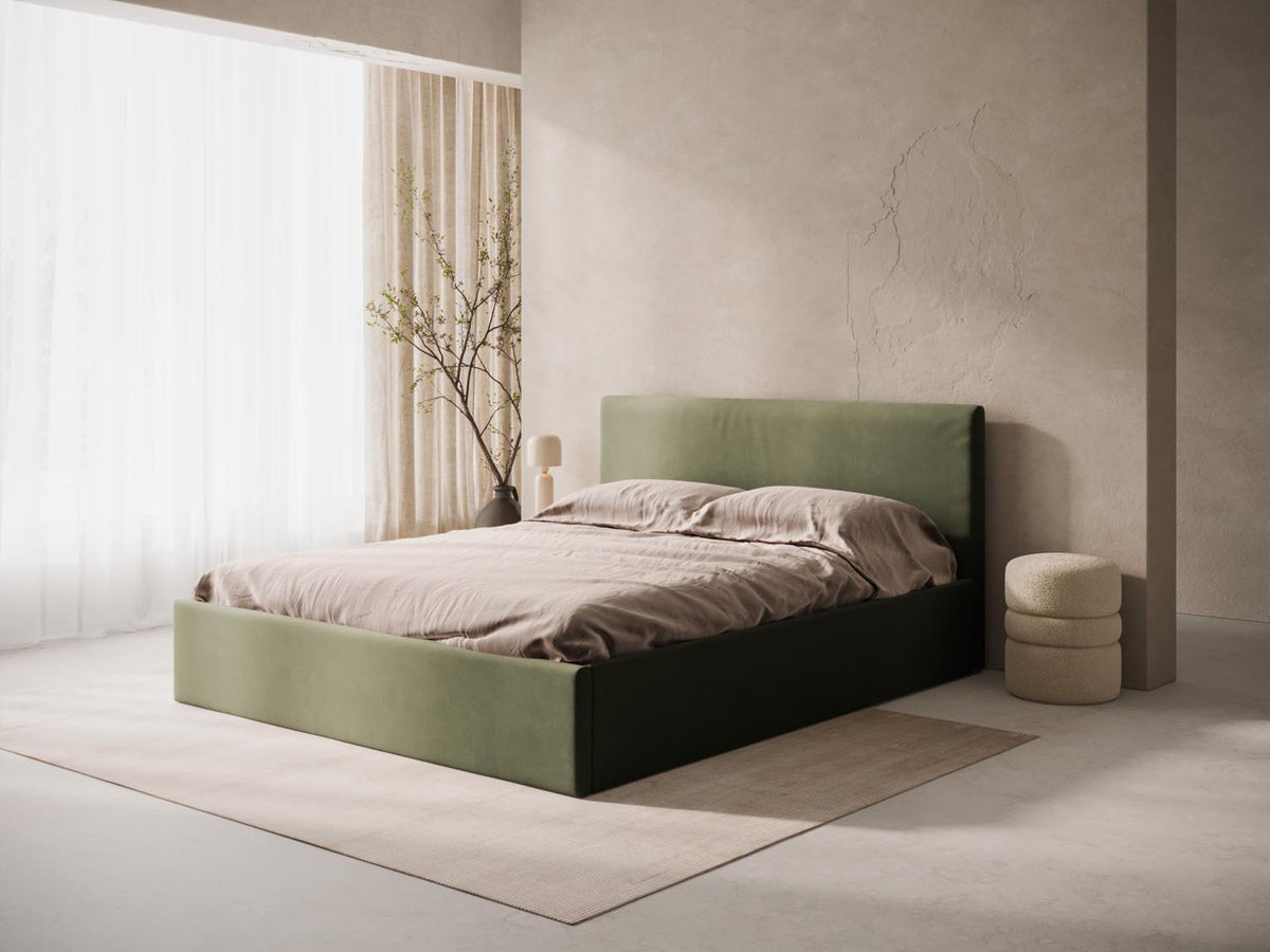 Remo Velour Headboard in Green-Bluvel präsentiert im Onlineshop von KAQTU Design AG. Kopfteile ist von Micadoni