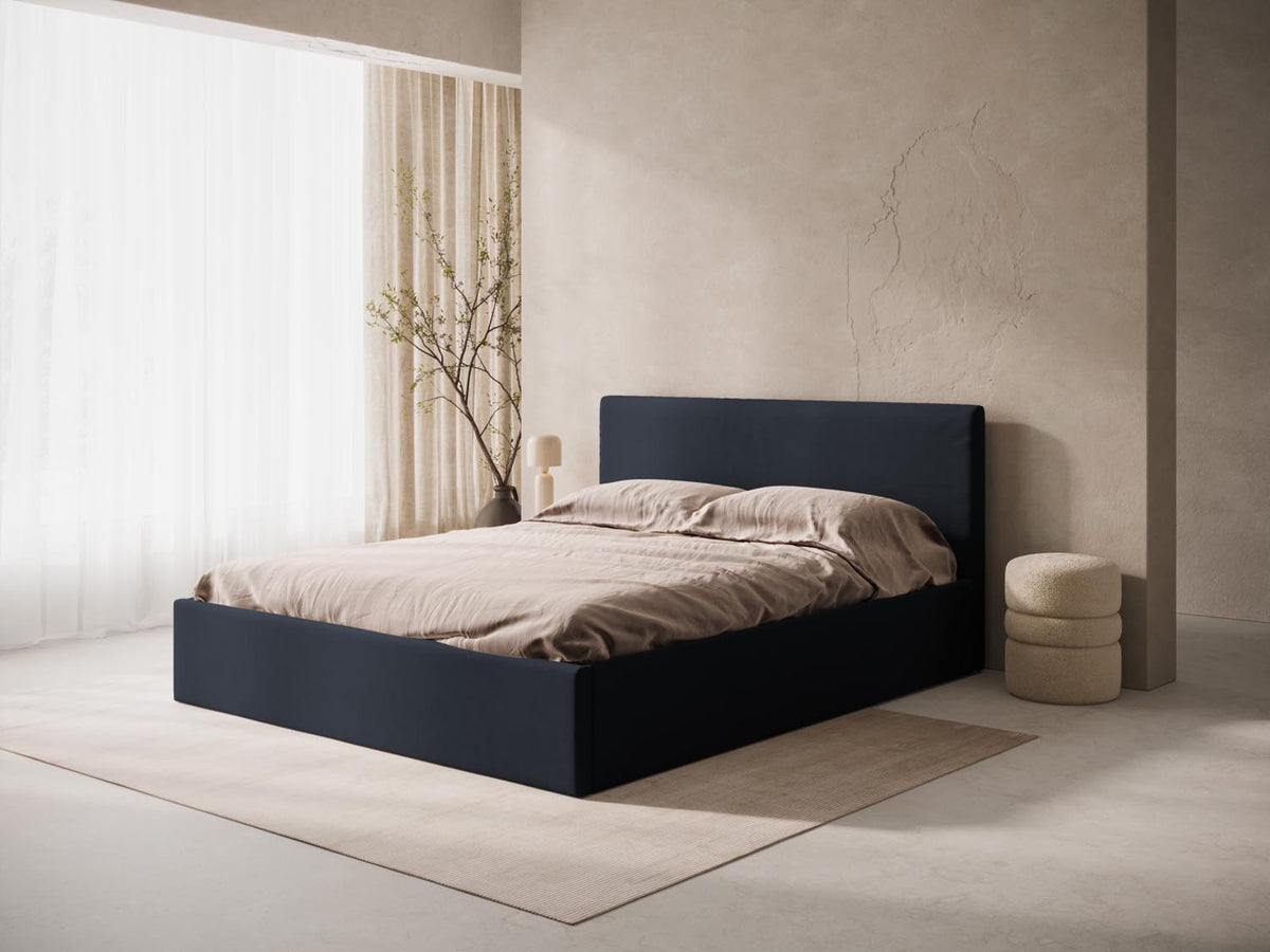 Remo Velour Headboard in Dark Blue-Bluvel präsentiert im Onlineshop von KAQTU Design AG. Kopfteile ist von Micadoni