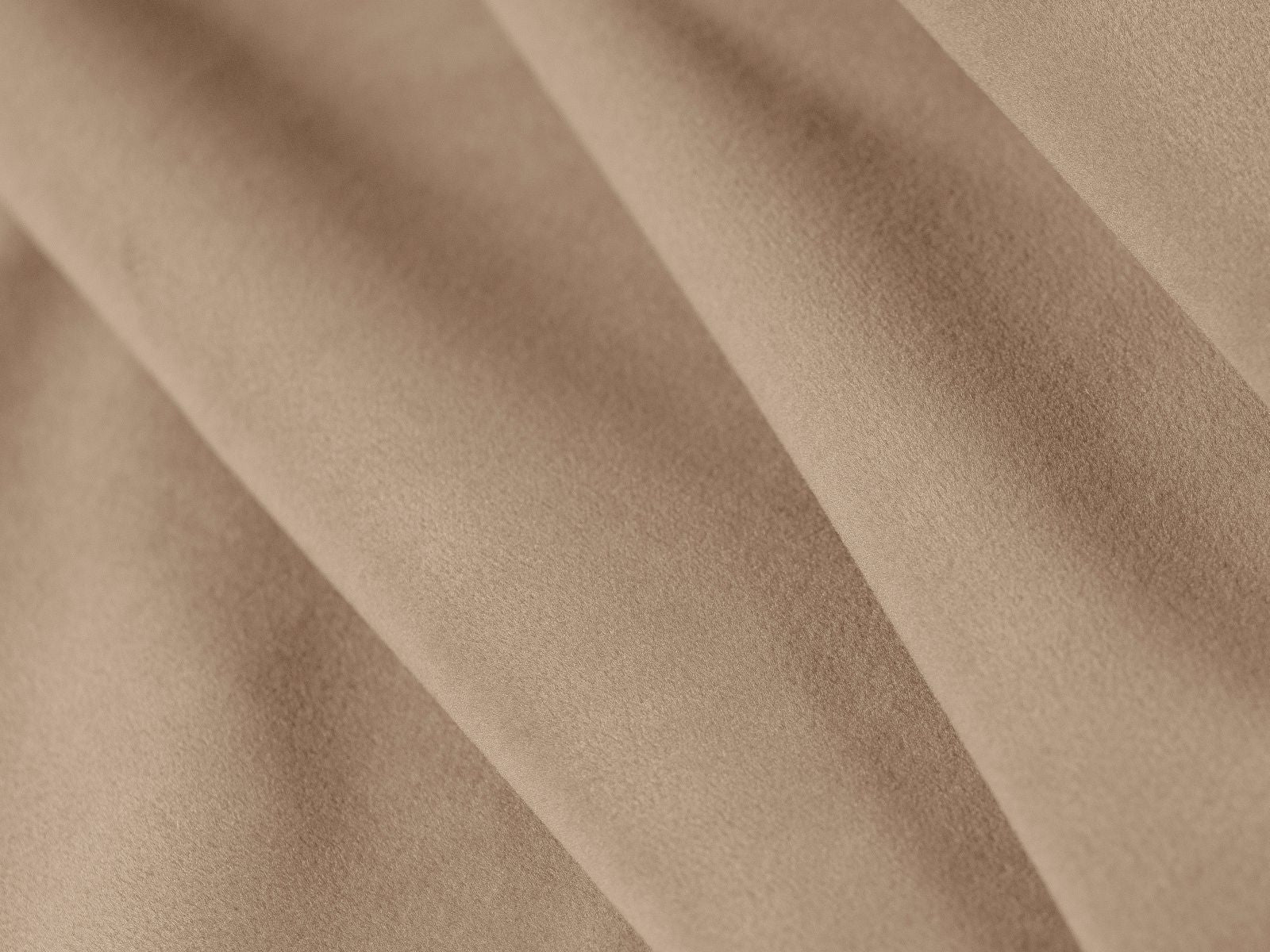 Elegantes Kopfteil Marl in zartem Almond Beige, aus luxuriösem Magic Velvet, ideal für ein zeitgemäßes Schlafzimmerdesign.