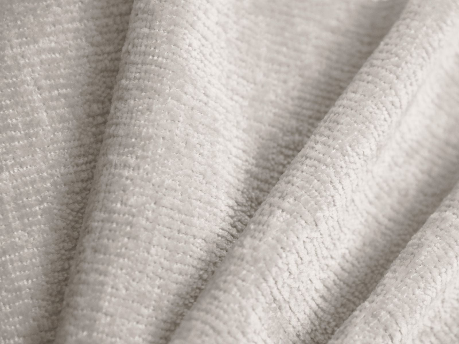 Stilvolles Kopfteil Mistero in zartem Beige, perfekt für moderne Schlafzimmer. Hochwertige Verarbeitung und elegantes Design von Micadoni.