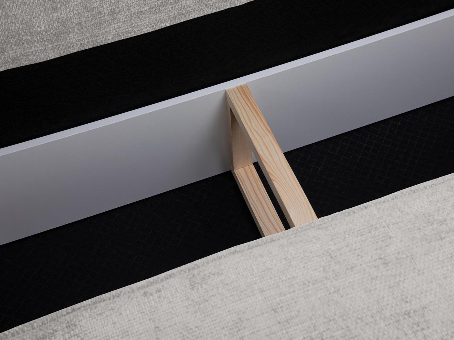 Modernes Kaelle Ecksofa links in elegantem Grau, 4-Sitzer mit praktischer Schlaffunktion und Stauraum für optimale Raumnutzung.