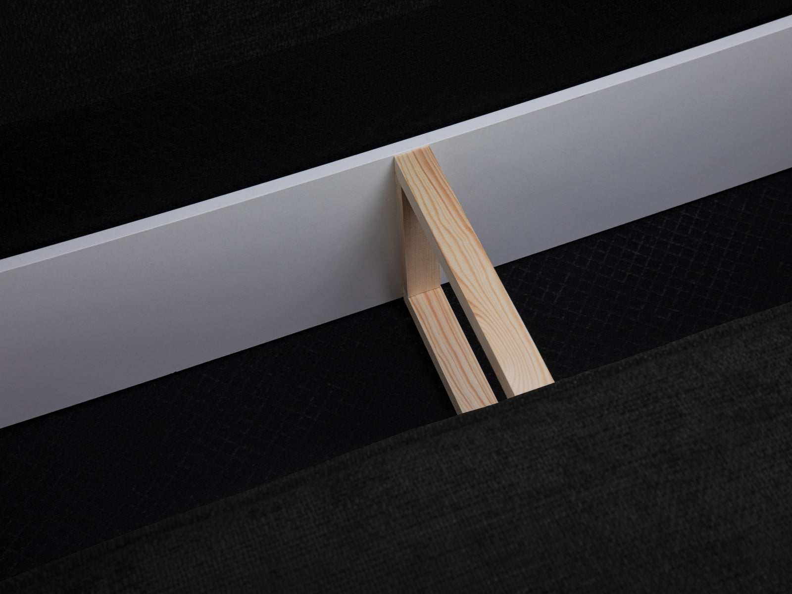 Erleben Sie das Kaelle Ecksofa links von Micadoni – ein elegantes 4-Sitzer Sofa mit cleverer Schlaffunktion und Stauraumbox für Ihr modernes Zuhause.