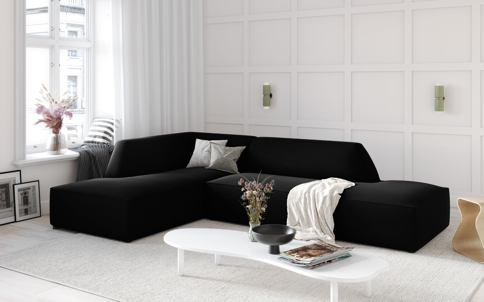 Entdecken Sie das elegante Ruby Velour Ecksofa links von Micadoni – ein 4-Sitzer, der Stil und Komfort in Ihr Zuhause bringt.