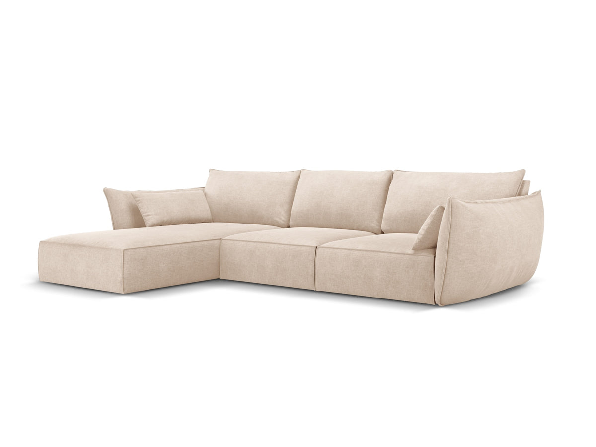 Kaelle Ecksofa links 4 Sitzer in Beige-Over The Horizon präsentiert im Onlineshop von KAQTU Design AG. L-Sofa links ist von Micadoni
