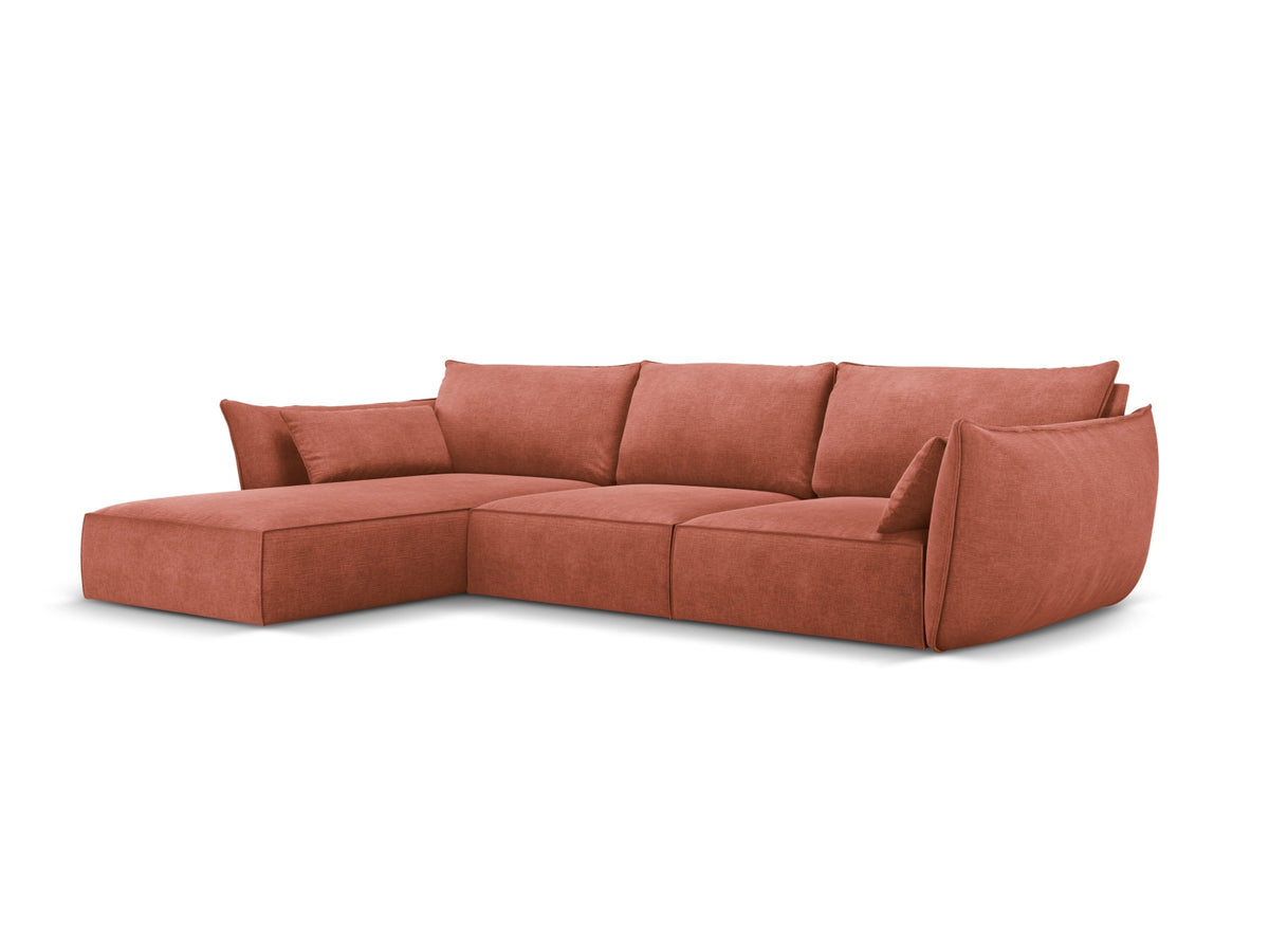 Kaelle Ecksofa links 4 Sitzer in Terracotta-Over The Horizon präsentiert im Onlineshop von KAQTU Design AG. L-Sofa links ist von Micadoni
