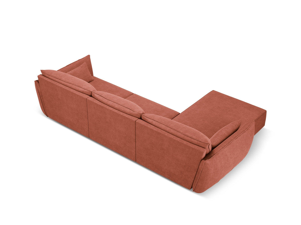 Kaelle Ecksofa links 4 Sitzer in Terracotta-Over The Horizon präsentiert im Onlineshop von KAQTU Design AG. L-Sofa links ist von Micadoni